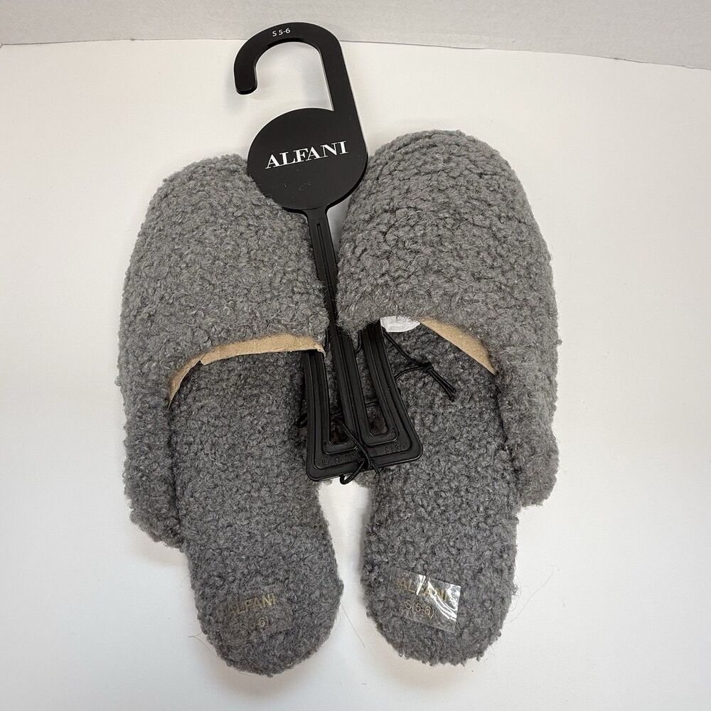 ALFANI Fuzzy Closed Toe Slip On Resistant Slip Slippers In Gray Sz S 5-6 New